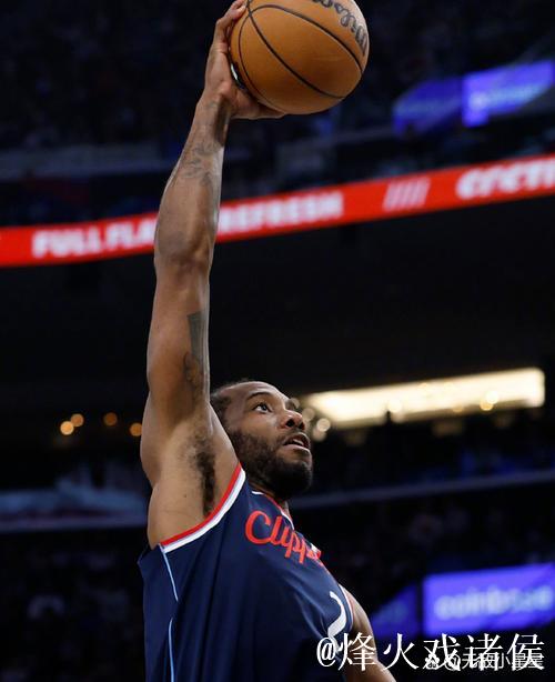 约克替补登场后三分连中